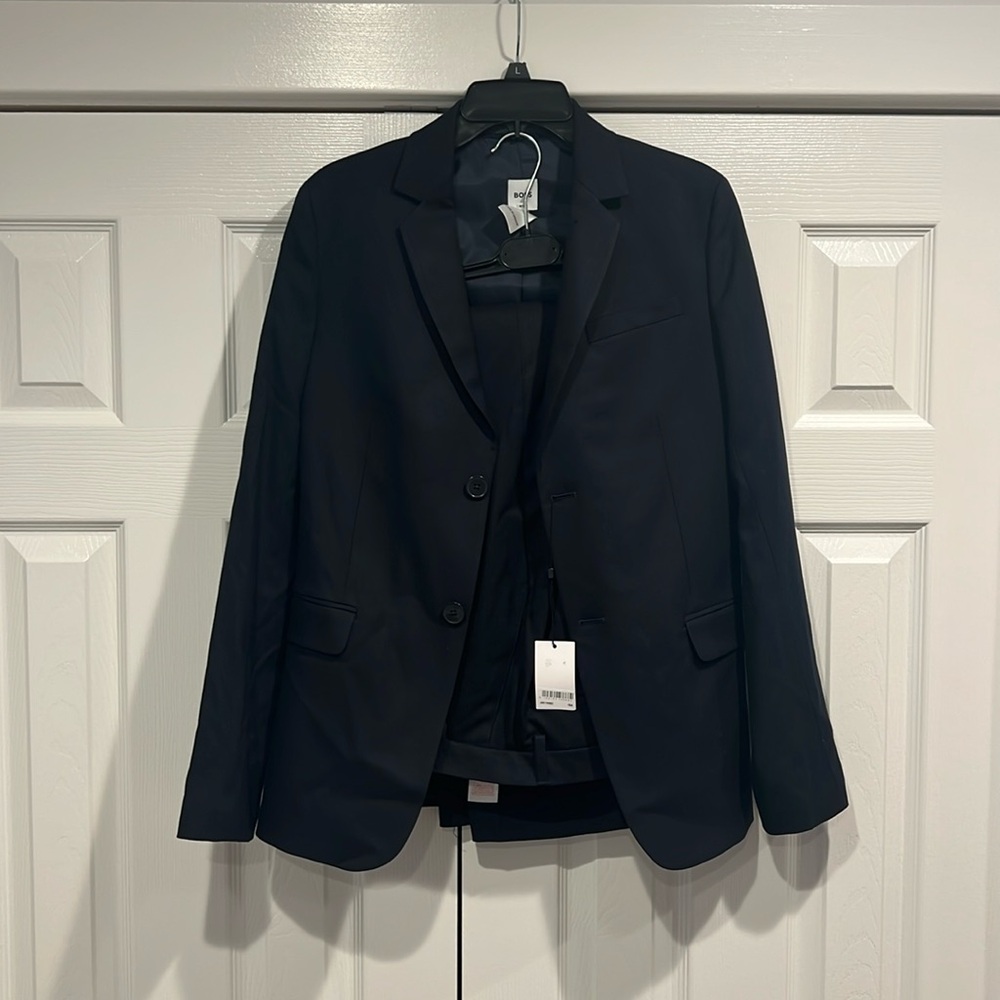 BNWT Hugo Boss Suit